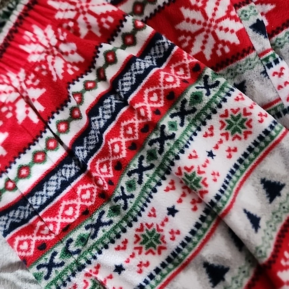 Christmas pj set - Picture 5 of 9